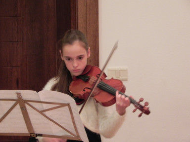 Zala Štrancar, violina